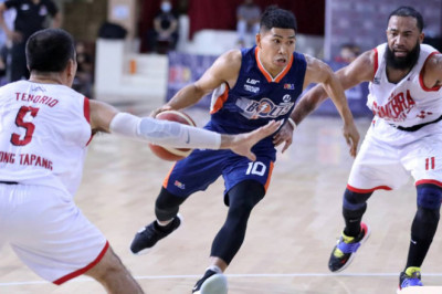 (VIDEO) Davaoeno Nard John Pinto signs  3-year-deal with Barangay Ginebra Kings