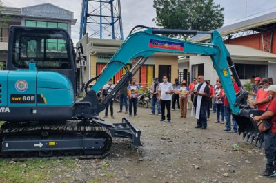 Santo Tomas LGU procures P2.2-M hydraulic excavator