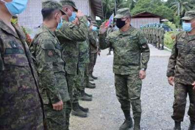 Kalampusan sa EastMincom batok NPA, gidayeg sa hepe sa AFP