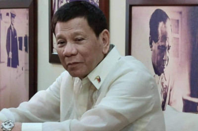 Duterte calls on law enforcers to continue fight vs illegal drugs
