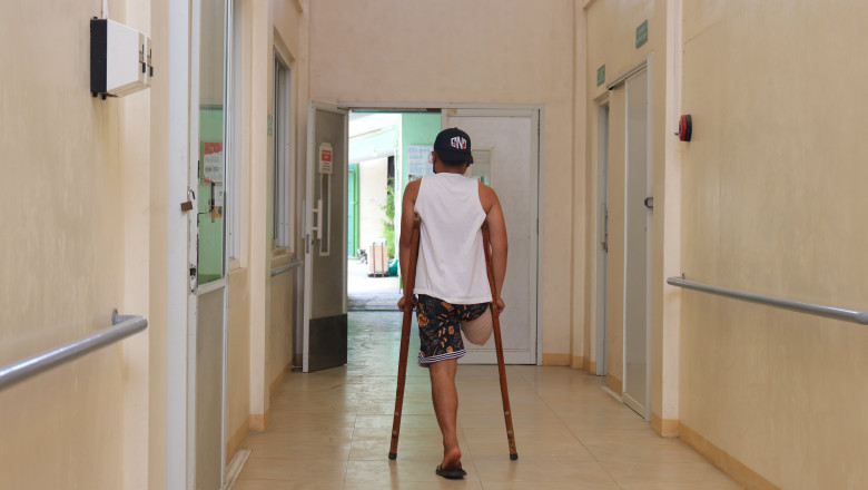 Philippines: A new leg and renewed hope for a single father in Mindanao