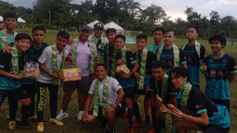 Davao's Crocs Lolong gets 2nd place in Bacolod football tourney