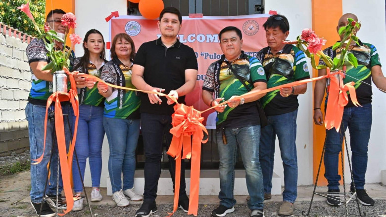 Rep.  Duterte's office turns over funeral home, gym to Brgy. Talomo Proper