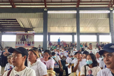 Bong Go aids disadvantaged residents in Placer, Sison, and Tagana-an, Surigao del Norte as he highlights services of Malasakit Centers