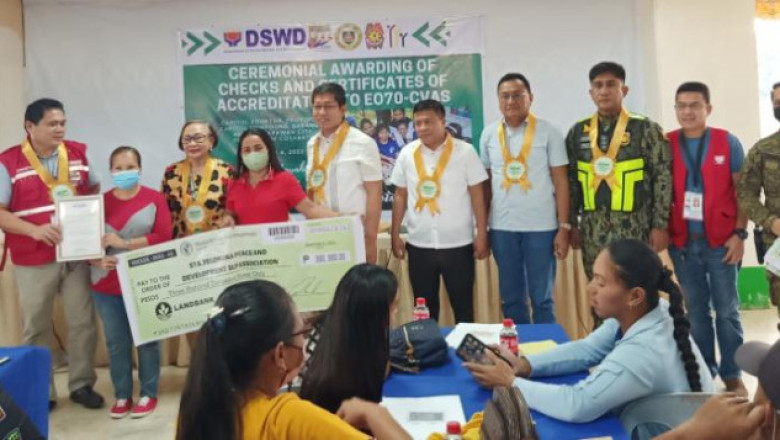Ex-NPA supporters, members get P6.6-M livelihood assistance