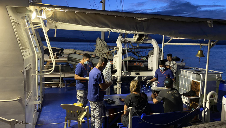 2 foreigners on board stranded yacht in Davao Oriental rescued