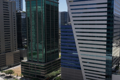 Globe hits new financial peak with record EBITDA in 2023