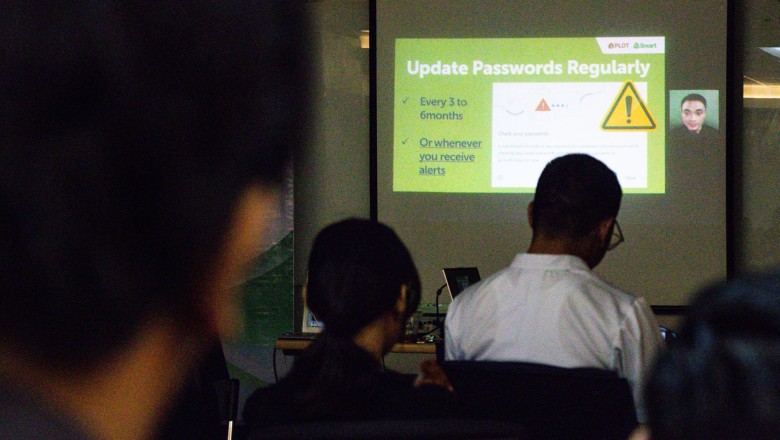 PLDT, Smart reinforces digital safety for Davao content creators