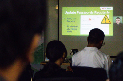 PLDT, Smart reinforces digital safety for Davao content creators
