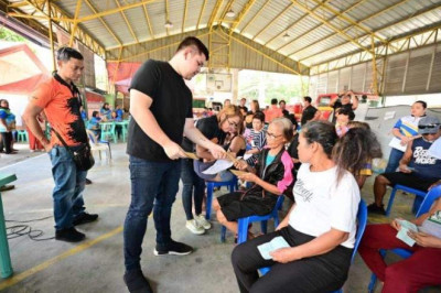 Matina Aplaya fire victims get help from Rep. Duterte
