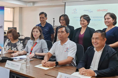 3 groups get financial support from Davao Light, Aboitiz Foundation