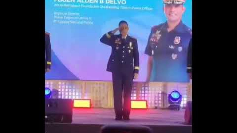 Metrobank honors PRO 11 chief as outstanding cop