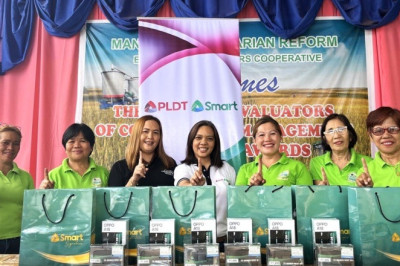 PLDT, Smart empower women farmers in Bukidnon through digital technology