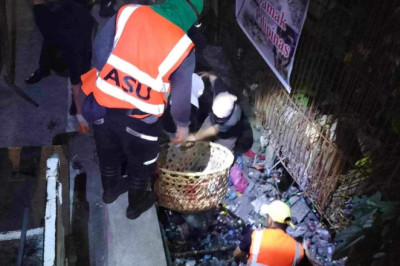 Barangays  urged to help maintain canals to avoid clogging