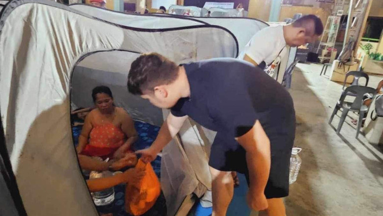 Fire victims in Brgy. 2-A get relief aid from Rep. Duterte’s office