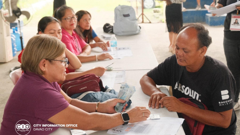 45 fire-affected  families in Brgy. 28  get aid  from CSWDO