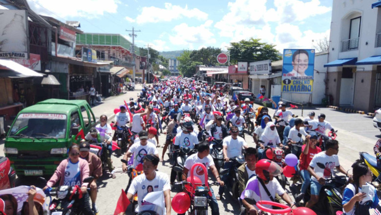Thousands join Tatak Rabat Motorcade