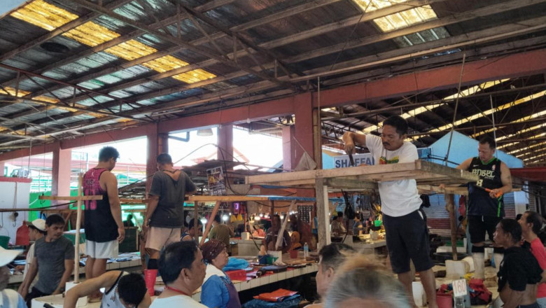 Market canopy collapse in Mati injures two, damage stalls