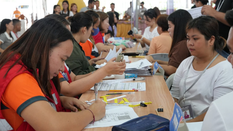 368 students, graduates in  Davao Oriental  complete DSWD’s 50-day Cash-for-Work Program