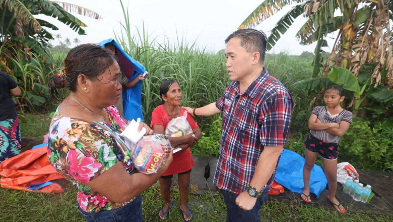 Sen. Bong Go visits Cebu to help quake hit communities; reminds DOH, PhilHealth to ensure health needs are met