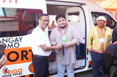 Cong. Pulong's Office Turns Over Ambulance to Brgy. Talomo