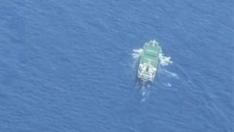 Navy continues search and rescue operations in Indonesian Waters for missing MBCA Amejara passengers