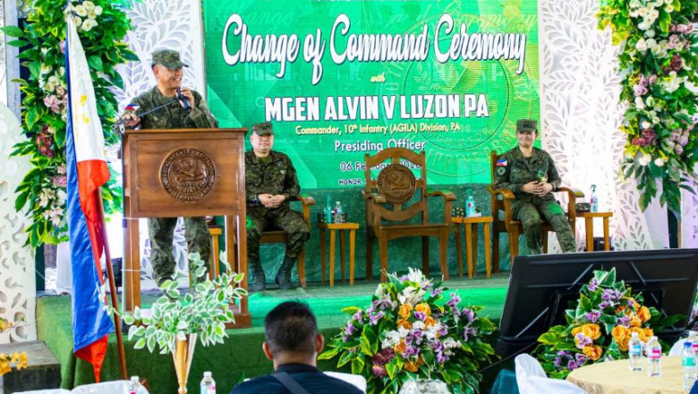 10th ID head presides over 60th historic change of command