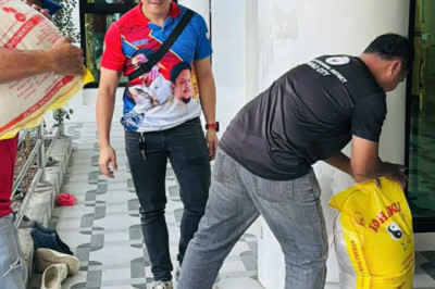 Rep. Omar Duterte distributes rice to six mosques in Davao City’s 2nd District