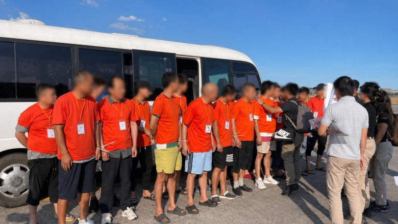 20 Chinese arrested for immigration breaches, illegal mining airlifted  to Manila
