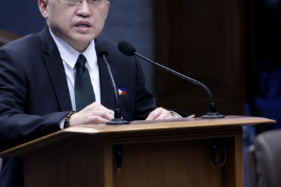 Bong Go sustains call for improved benefits as PhilHealth expands maternity package