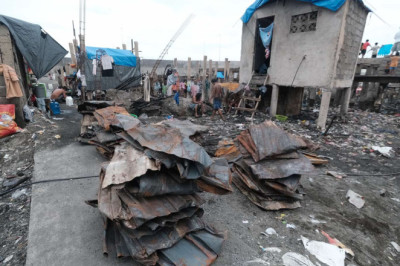 Bong Go assists hundreds of families affected by Barangay 23-C fire in Davao City