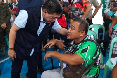 Sen. Bong Go extends aid to half a thousand TODA members in San Isidro amid rising fuel costs
